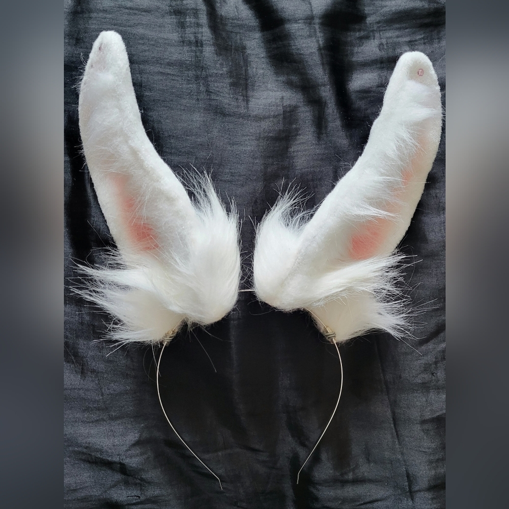 [Sold] White rabbit ear headband